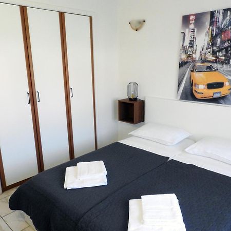 Apartman Ines- Stinjan Pula Extérieur photo