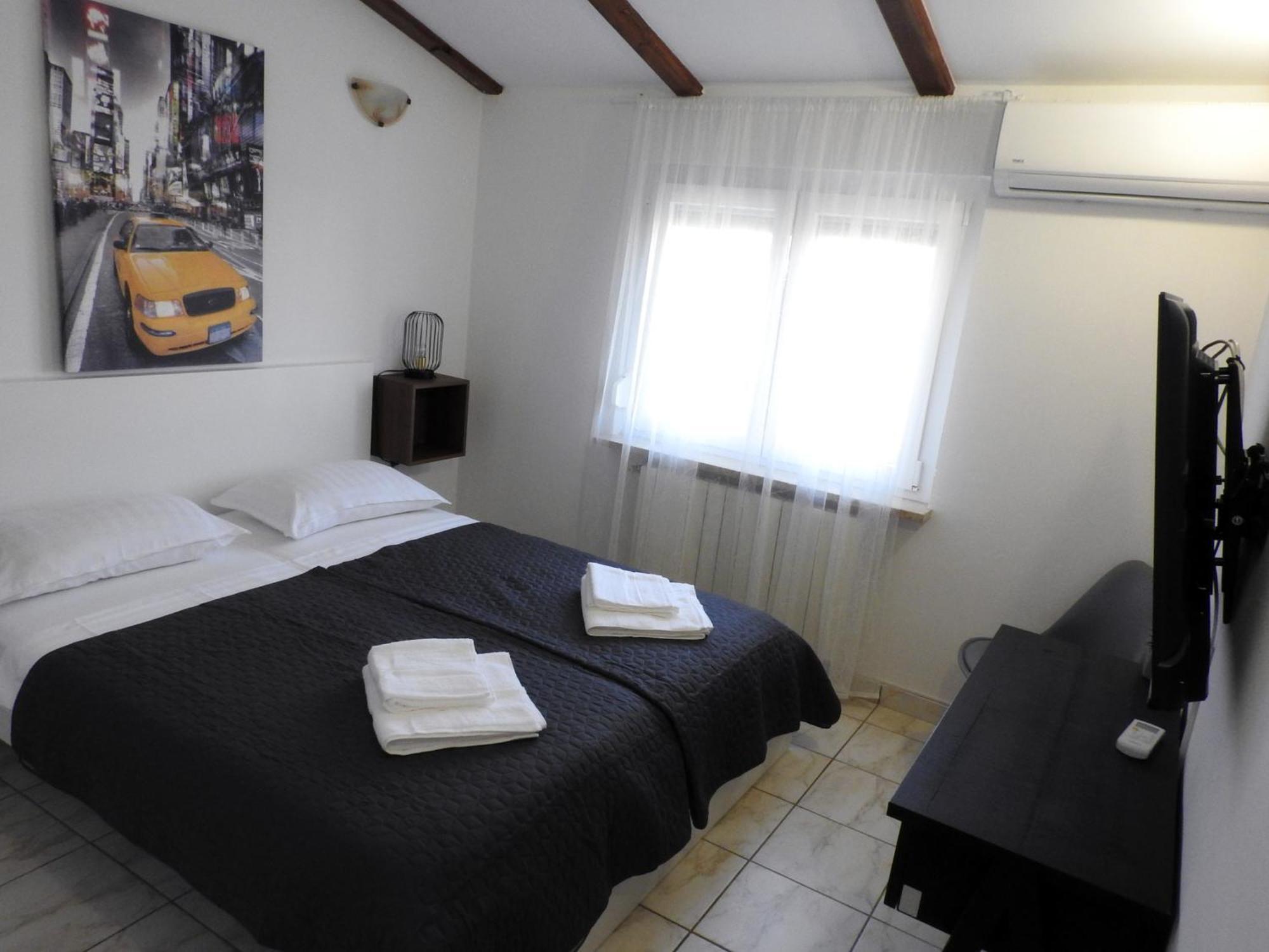 Apartman Ines- Stinjan Pula Extérieur photo
